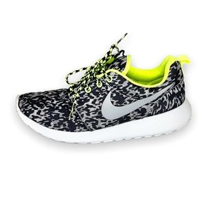 Nike Roshe Black and White Leopard Running Shoes